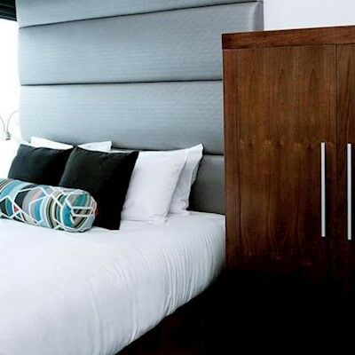 Sandman Signature Hotel 4*
