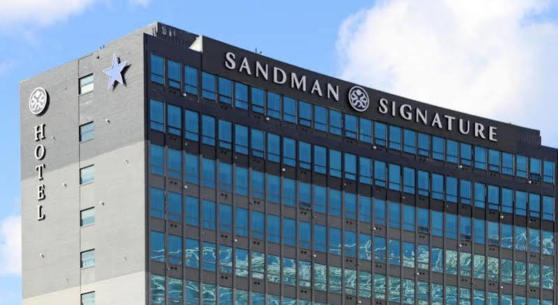 Sandman Signature Отель